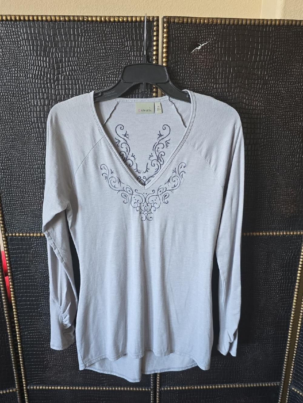 Athleta Light Gray V-Neck Long-Sleeve Top with Embroidered Detail